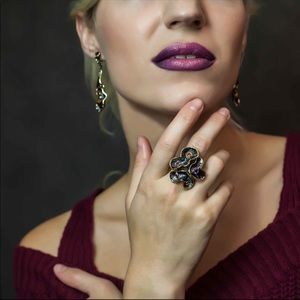 Cubic zirconia ring size 8